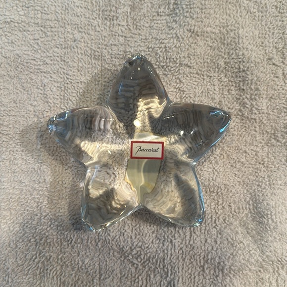 Baccarat Puffy Star - Picture 2 of 4